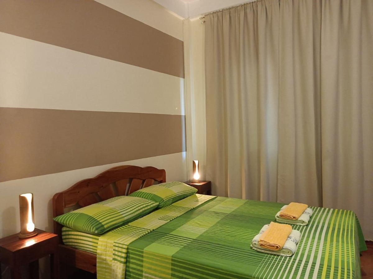 Villa Skanderbeg Guest House Puerto Princesa Buitenkant foto